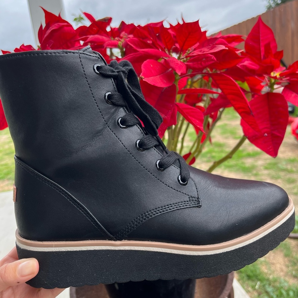 Dr. Scholls Platform Boots